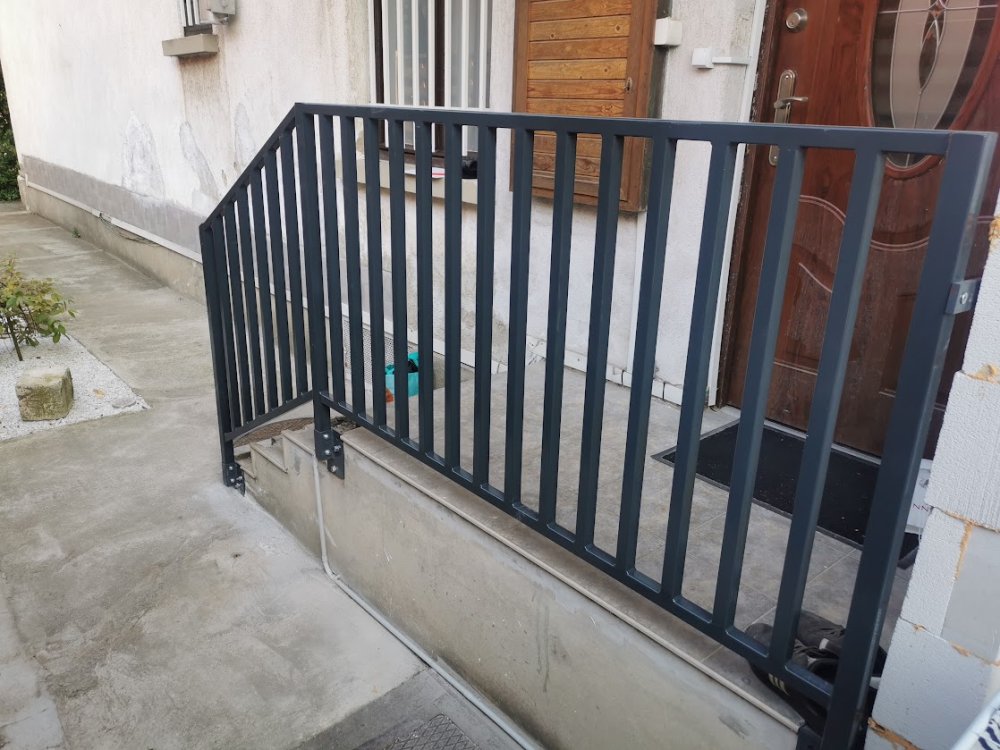 BDSTEEL munkák - lakatosmunkák, lépcsőépítés, fémszerkezetek